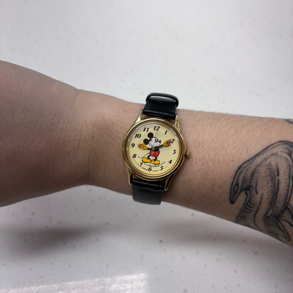 Vintage Lorus Disney Mickey Mouse Quartz Black Leather and Gold-Tone Watch